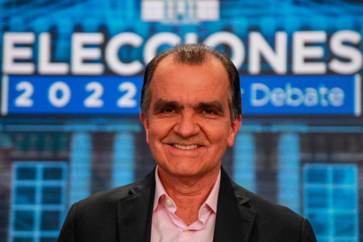 Óscar Iv{an Zuluaga, precandidato presidencial del Centro Democrático