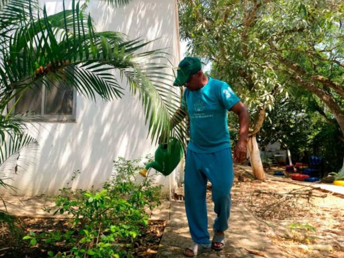 Osvaldo Mendoza pasó más de un año viviendo en la calle. Ahora disfruta vivir en el Hogar de los Dones.