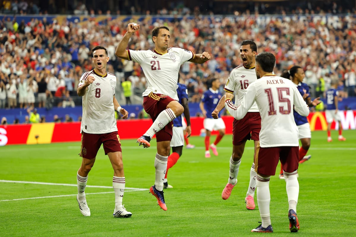 España derrotó a Francia en las semifinales del Mundial. //Foto, EFE: Lavandeira Jr