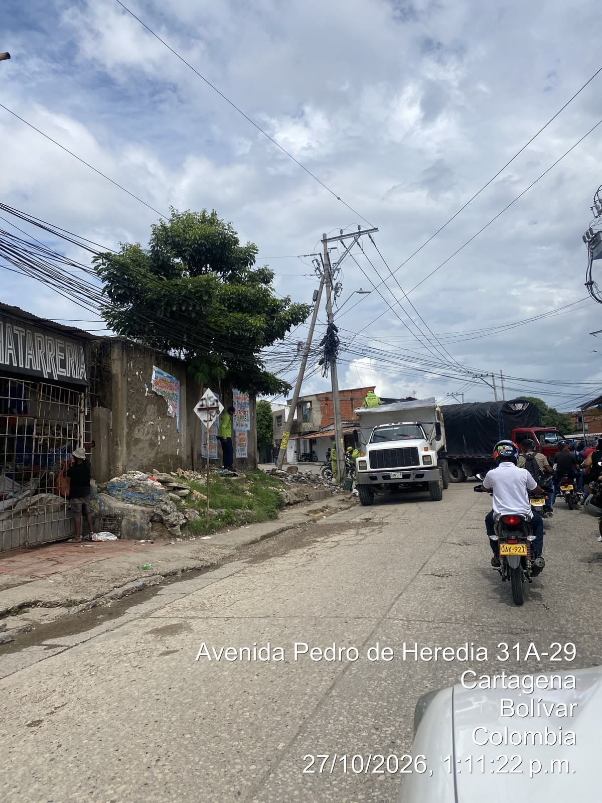 Pacaribe elimina basurero satélite en la entrada al barrio La Esperanza. // Cortesía - Pacaribe
