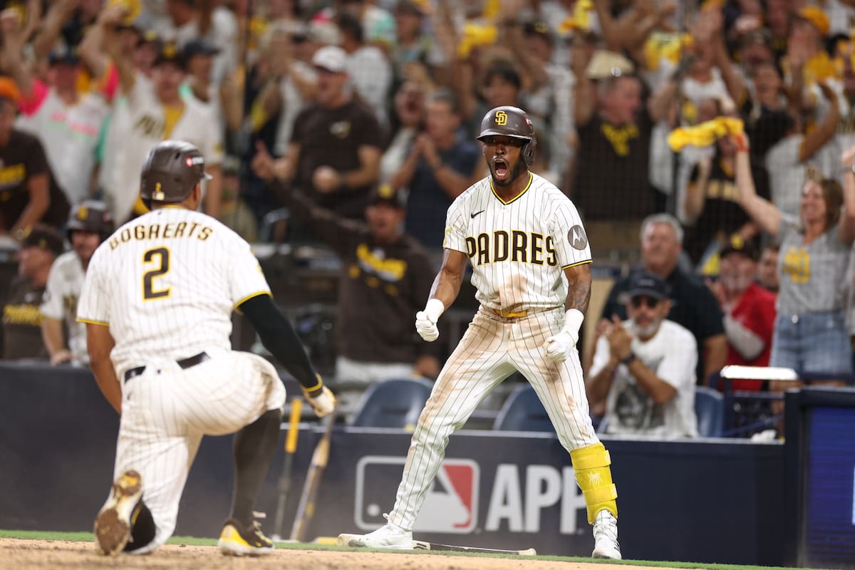 Padres de San Diego sobreviven a Cerveceros y siguen con vida en la serie divisional