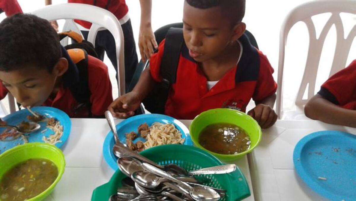 El Programa de Alimentación Escolar (PAE) en Bolívar beneficia a 99.143 estudiantes. Lila Leyva/El Universal