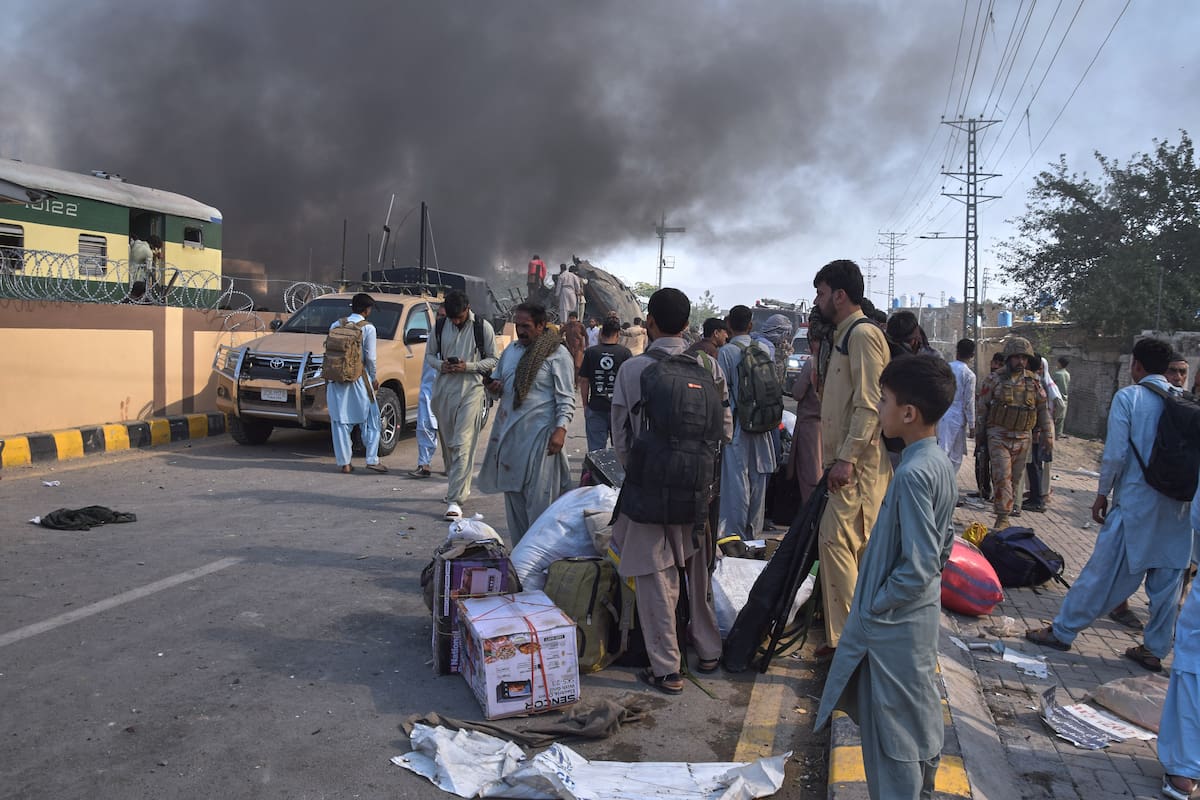 Ataque terrorista contra un tren en Pakistán deja al 29 fallecidos y más de 100 heridos