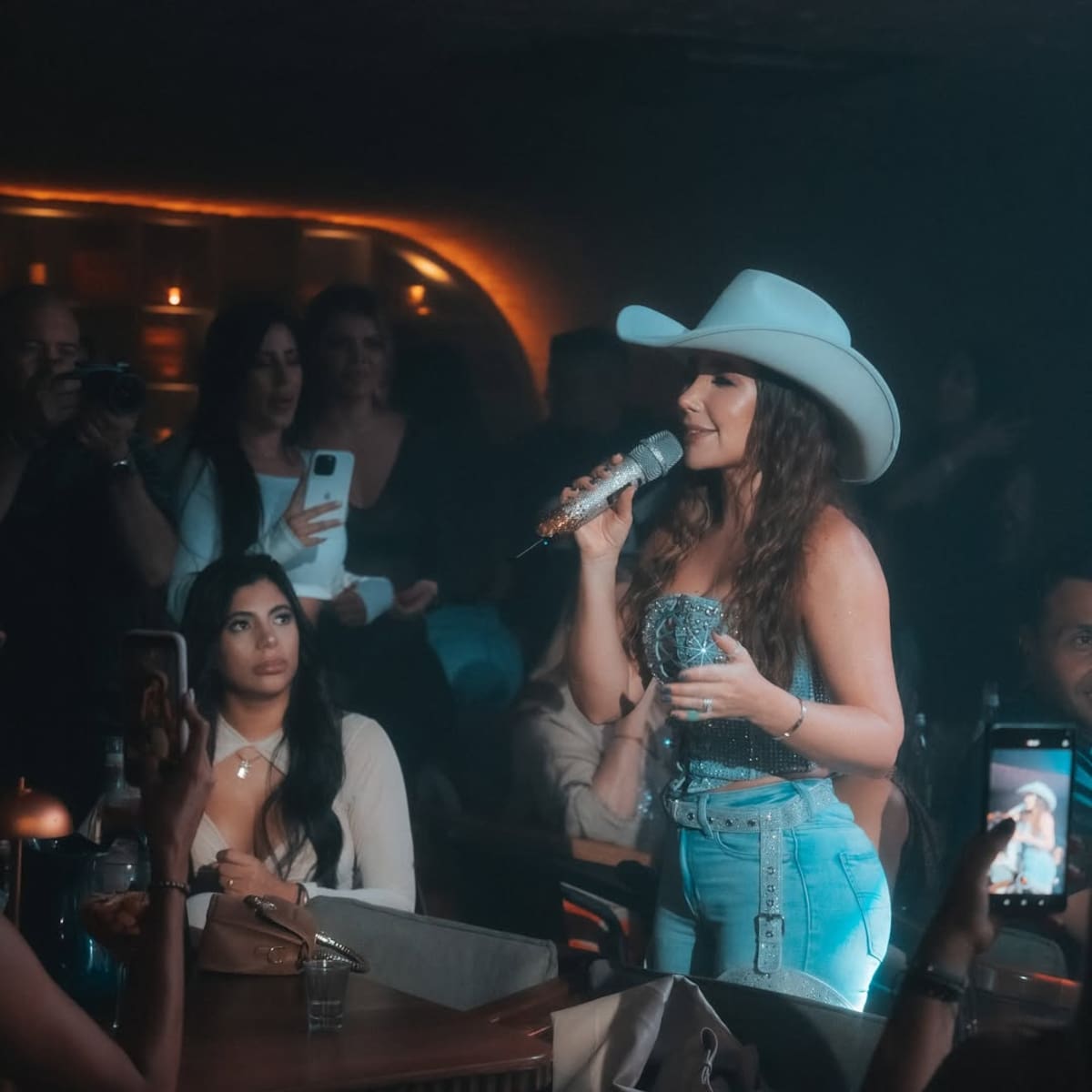 Paola Jara sorprendió a sus seguidores tras su nuevo cambio de imagen facial. //Foto: tomada de internet.