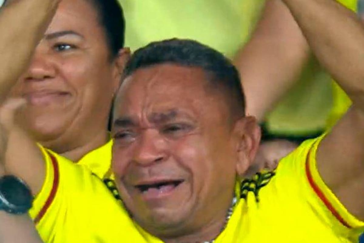Video viral: ‘Mane’ Díaz se arrodilló para orar antes del debut de Colombia en el Mundial
