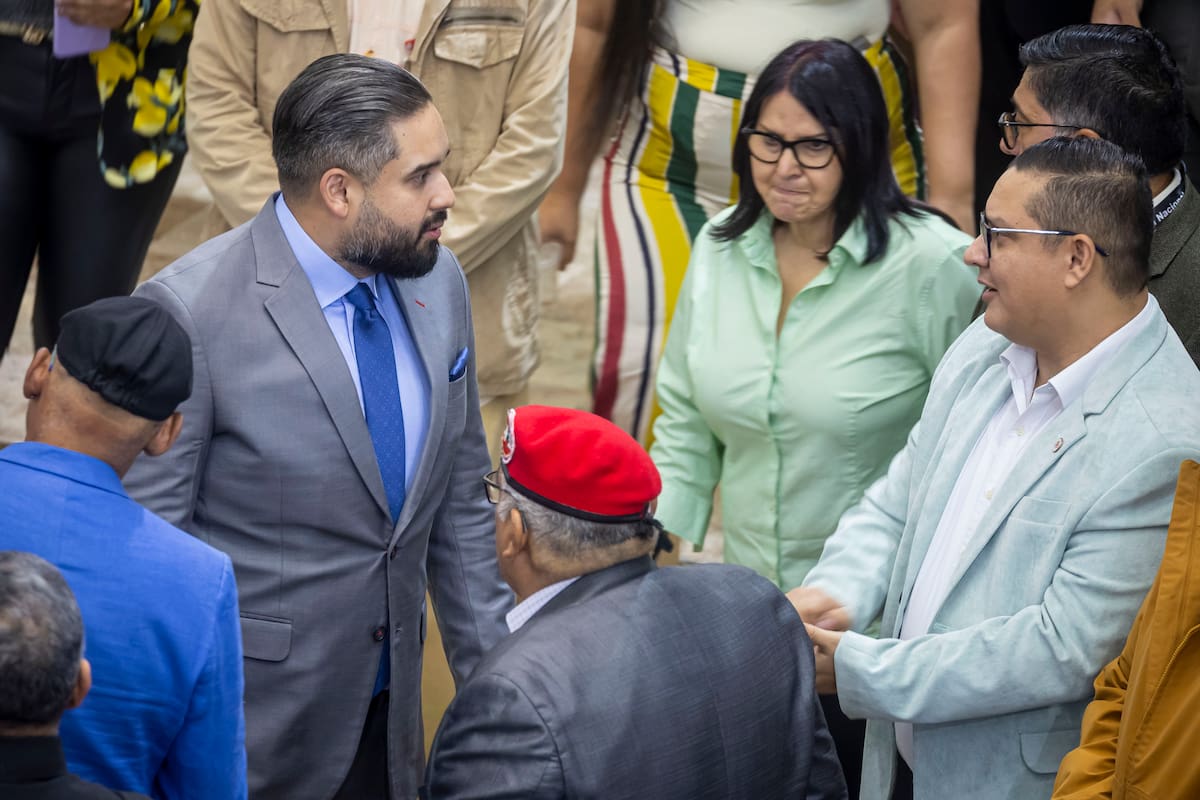 Nicolás Maduro Guerra (i), hijo de Nicolás Maduro. // Foto: EFE/ Miguel Gutiérrez