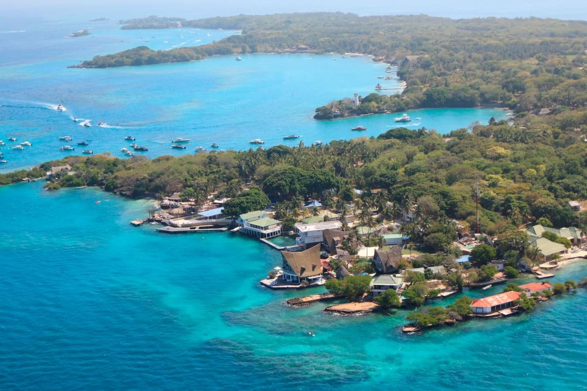 Parque Corales del Rosario y San Bernardo, en riesgo medio-alto, según informe