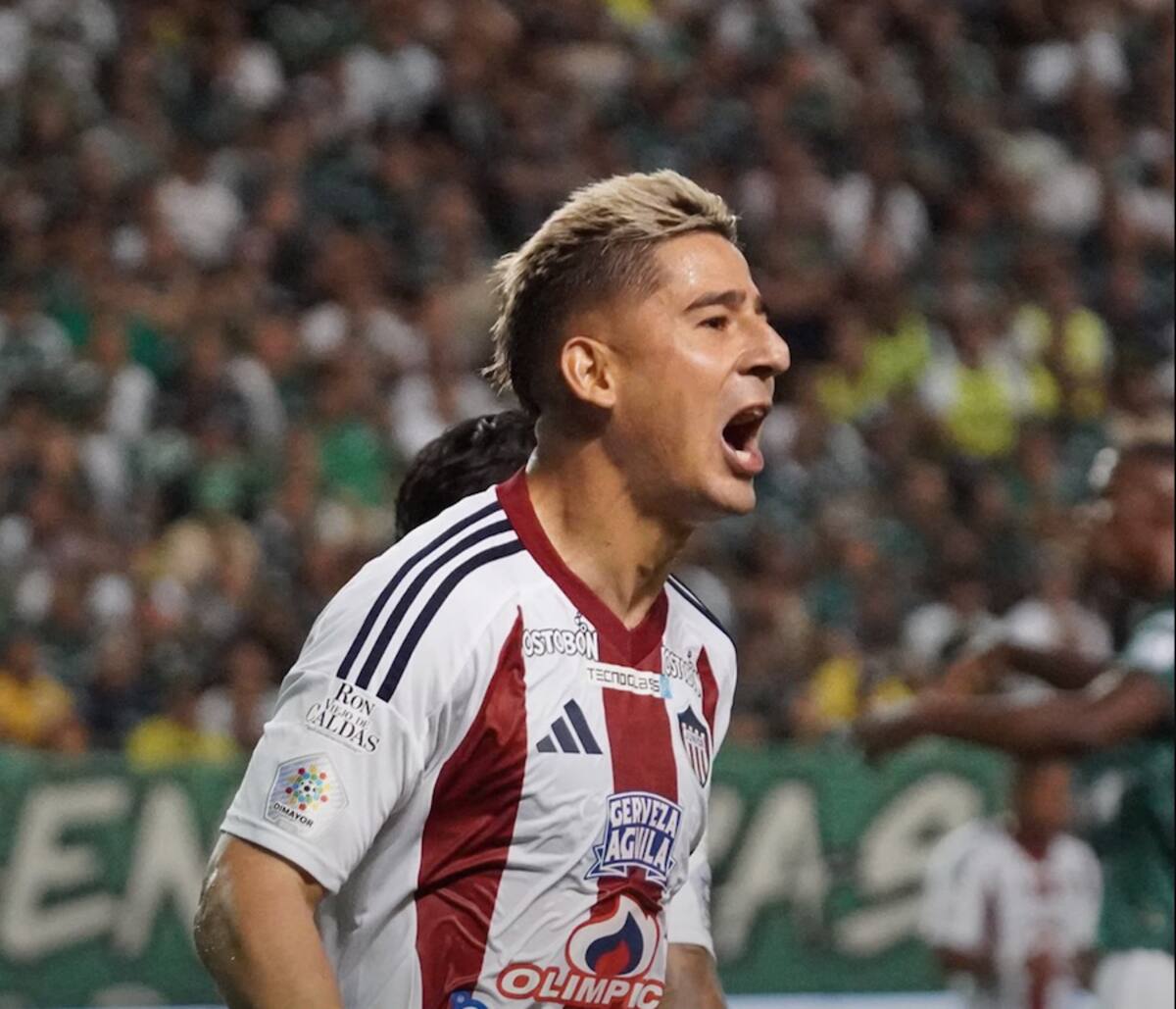 Guillermo Paiva, delantero de Junior de Barranquilla, celebra el gol anotado al Deportivo Cali, en partido por al primera fecha del Torneo Finalización de la Liga BetPlay.//Cortesía.