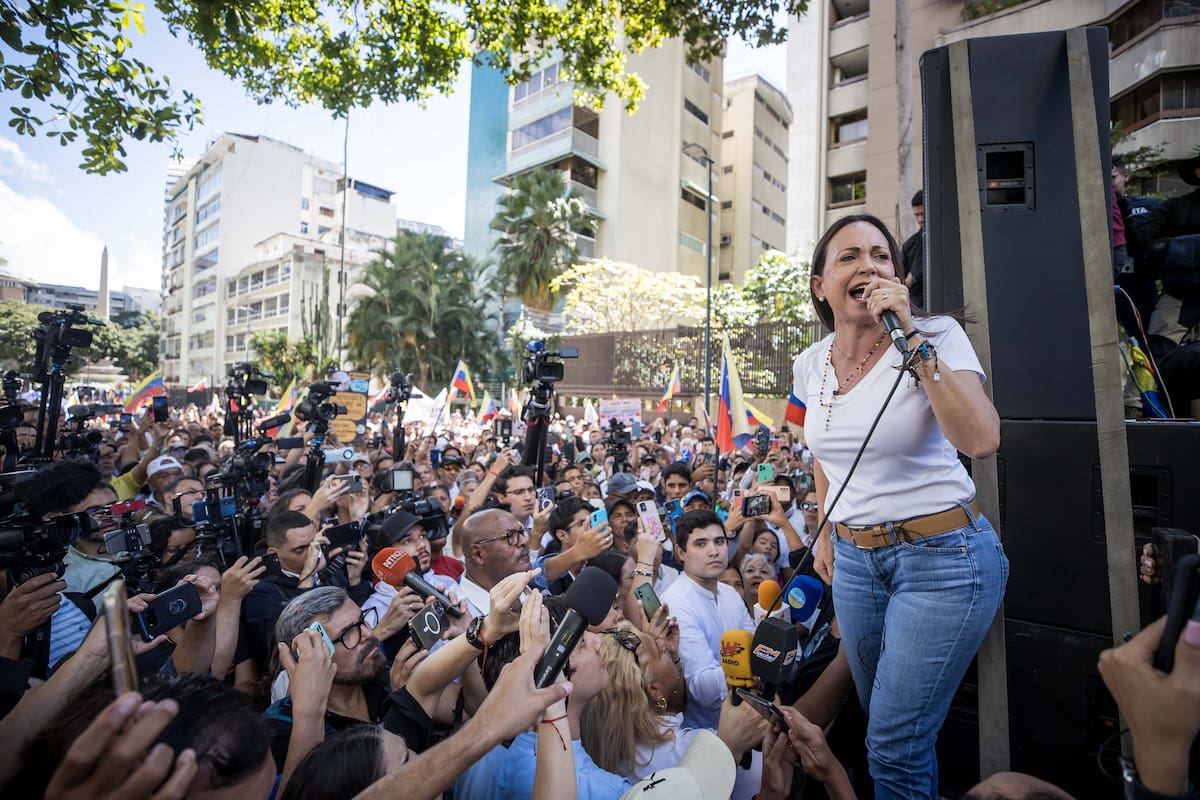 La opositora venezolana María Corina Machado en una manifestación en Caracas. //Archivo EFE