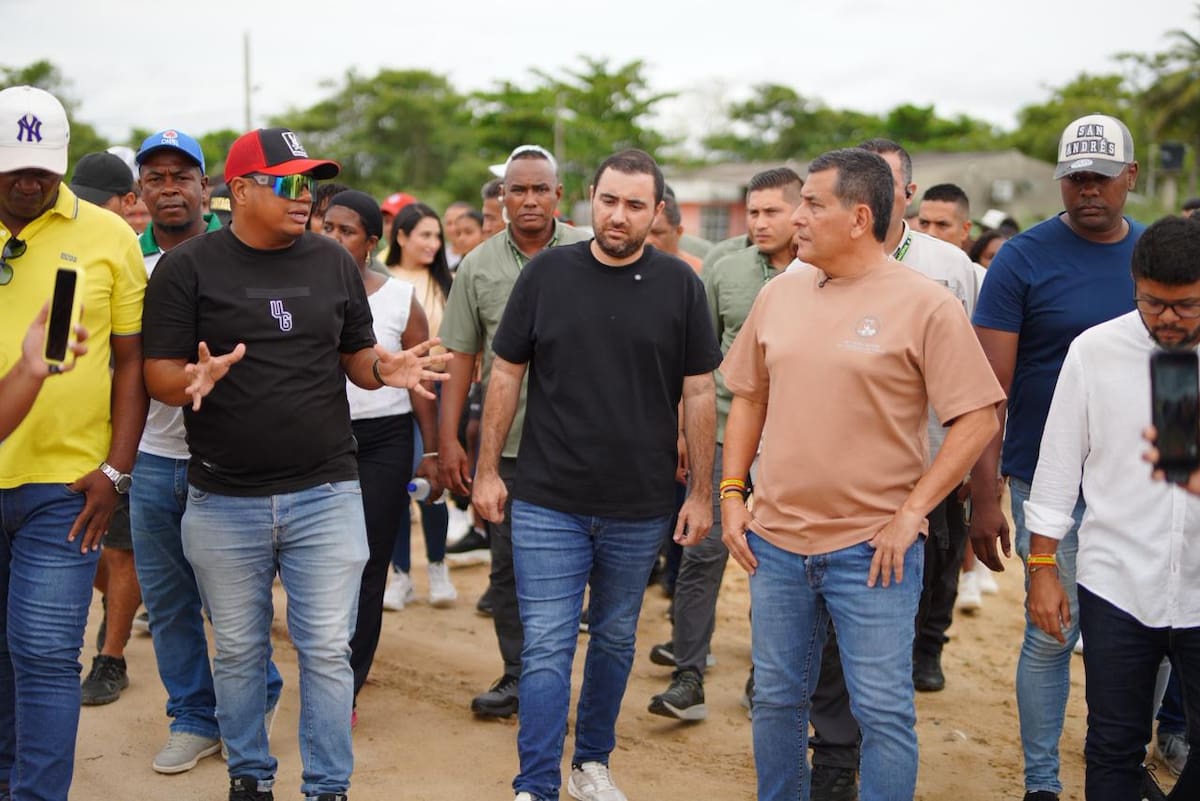Alcalde de Cartagena, Dumek Turbay Paz; y gobernador de Bolívar, Yamil Arana Padauí; activarán este mañana 1 de septiembre, el proceso para hacer realidad la gran unidad deportiva de Pasacaballos. // Foto: Cortesía - Alcaldía de Cartagena.