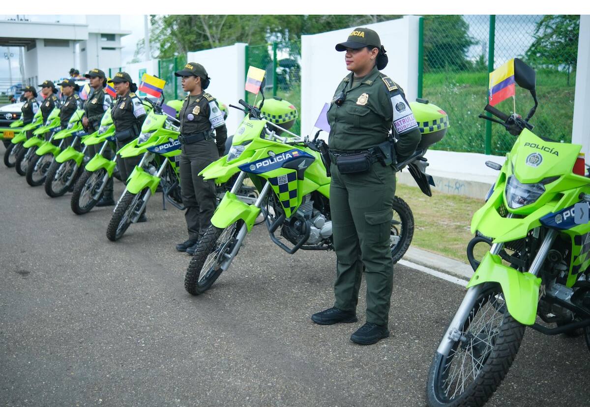 La “Patrulla púrpura’ recibió dotación por parte de la Gobernación del Atlántico que proviene de los recursos recaudados de la Tasa de Seguridad y Convivencia Ciudadana.//Cortesía.