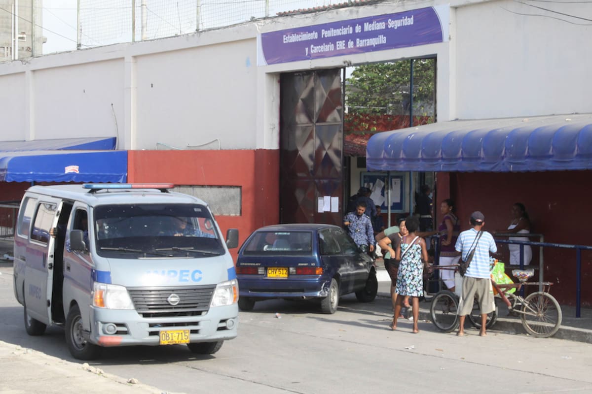 Sicarios atentan contra 2 guardias del Inpec en Barranquilla: esto se sabe