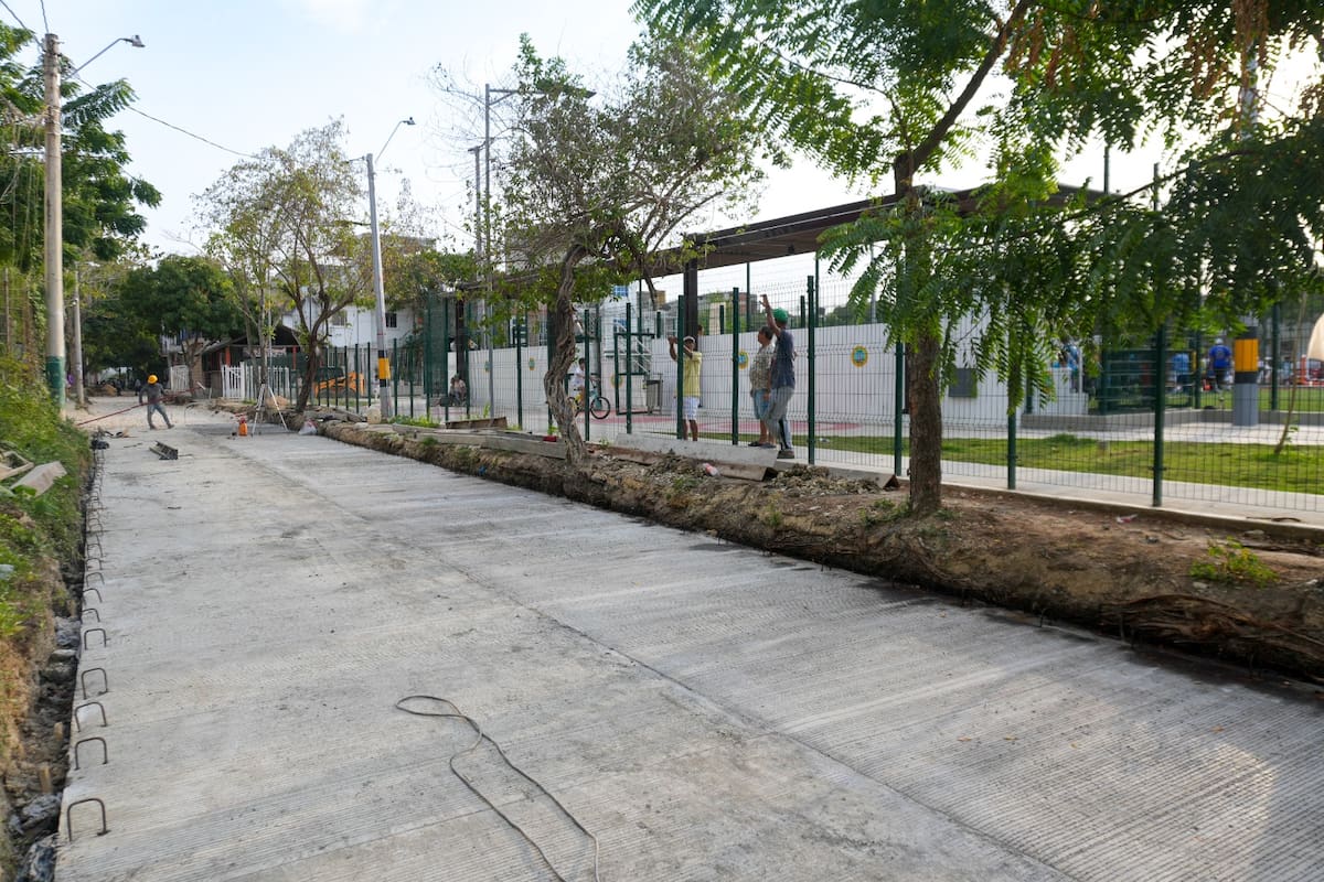 Pavimentación entre Portales de Alicante y Villas de La Candelaria, en fase final