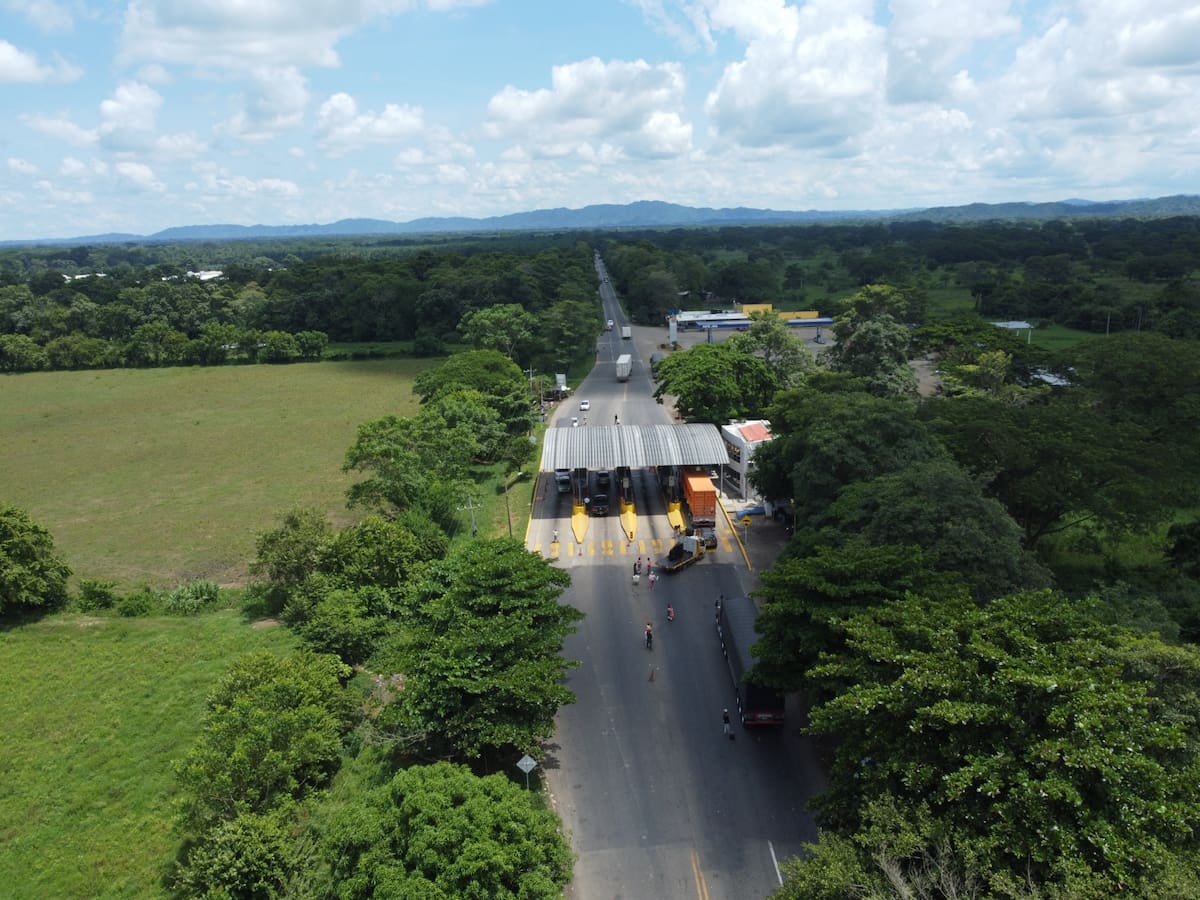 En el peaje Gambote, el servicio de pago electrónico operará en los carriles intermedios 2 y 3, debidamente señalizados. // Foto: Cortesía - Autopistas del Caribe.