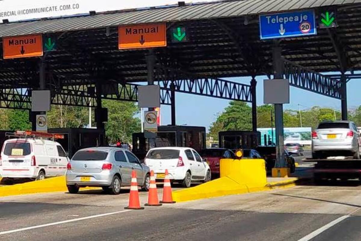 Gobierno expide decreto que aprueba aumento en tarifa de peajes desde enero