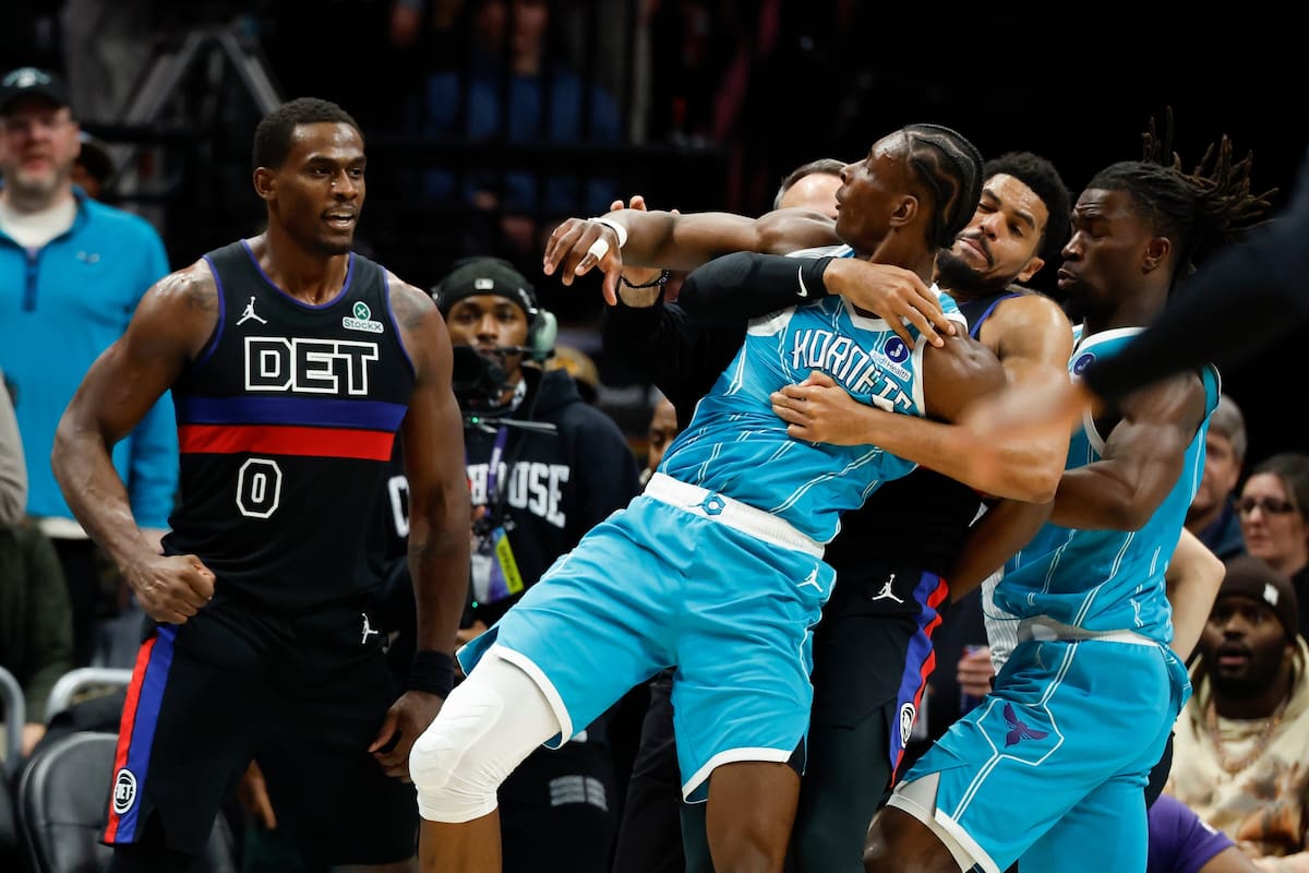 Video: NBA suspende a jugadores por fuerte pelea en pleno partido
