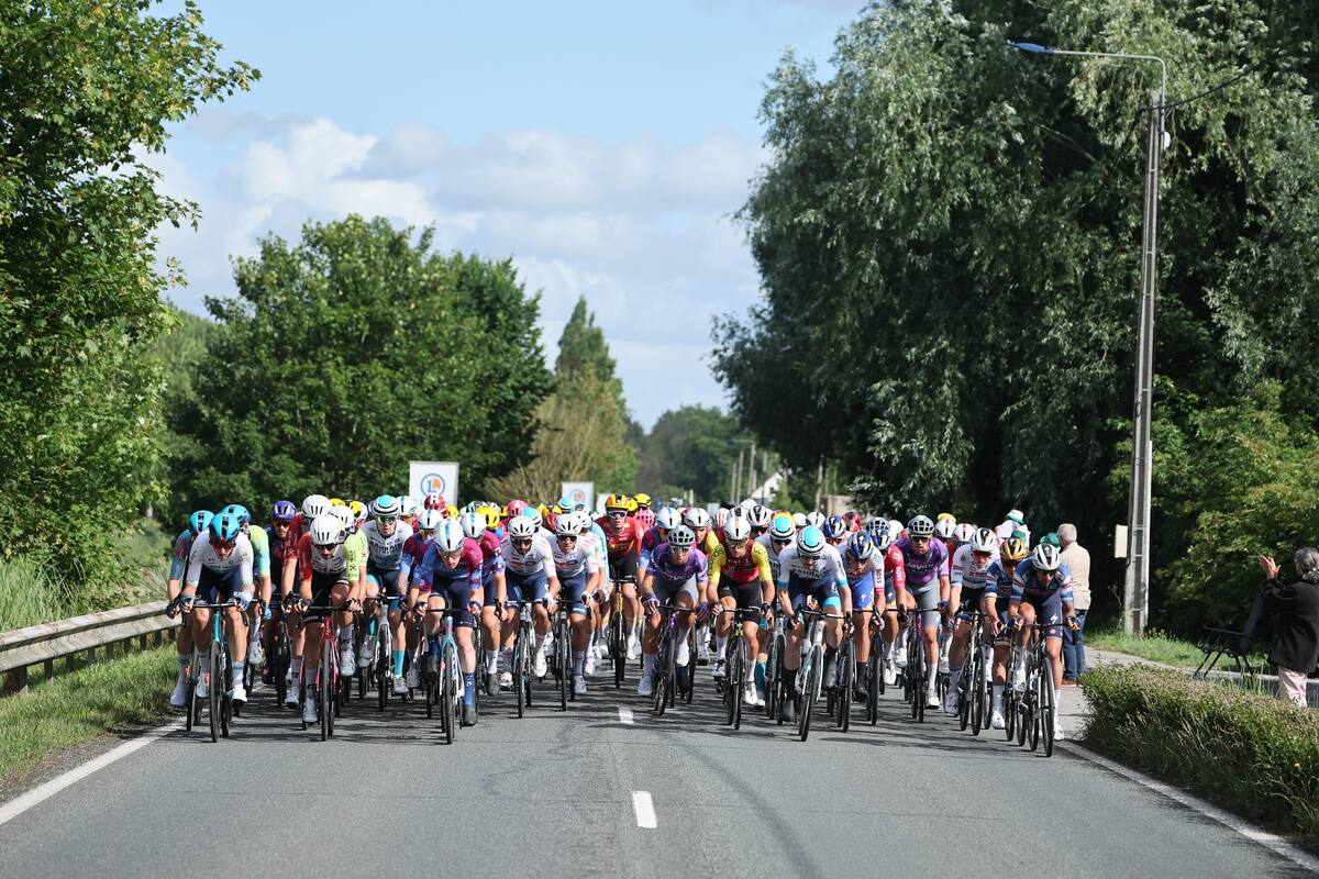 Video: tremenda caída sacó a favorito del Tour de Francia
