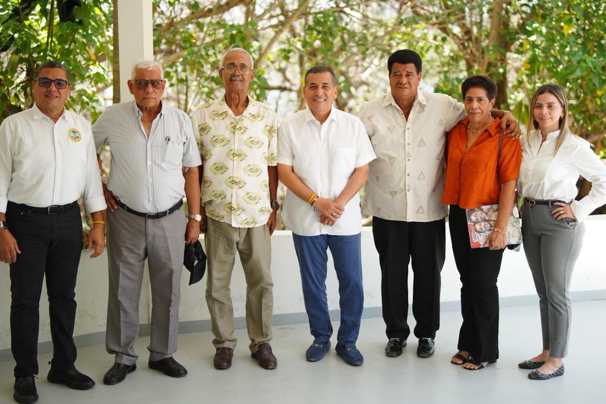 Ambas partes lideraron una nueva mesa de trabajo con representantes de ex trabajadores de las Empresas Públicas de Cartagena. // Foto: cortesía - Alcaldía de Cartagena