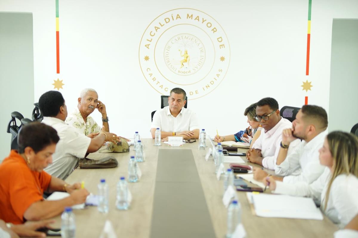 Alcaldía de Cartagena retoma diálogo con pensionados del Distrito: estos son los compromisos