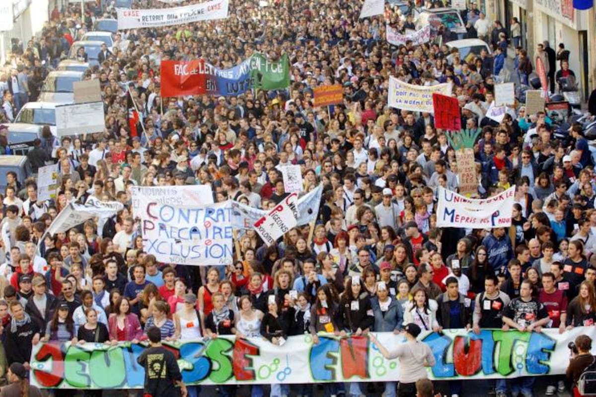 Dicha estimación estará basada en el censo del 1 de enero de 2009, publicado el viernes por el INSEE, que muestra que a finales de 2008, Francia, incluyendo los departamentos de ultramar, tenía 64.304.500 habitantes. AP CLAUDE PARIS