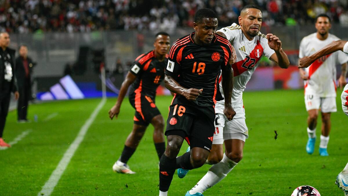 Perú y Colombia se enfrentaron en las Eliminatorias. //Archivo EFE