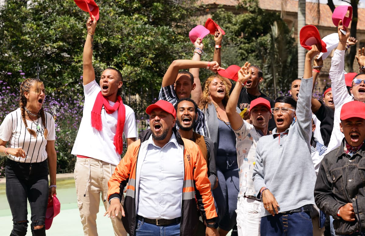 Petro celebra la Navidad con habitantes de calle ya que "todo ser humano es importante". // Foto: EFE/ Presidencia de Colombia.