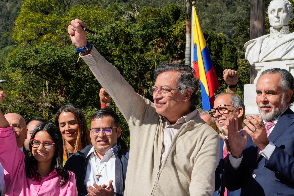 El presidente Gustavo Petro celebra la firma de la reforma laboral. // Foto: Cortesía - Presidencia.