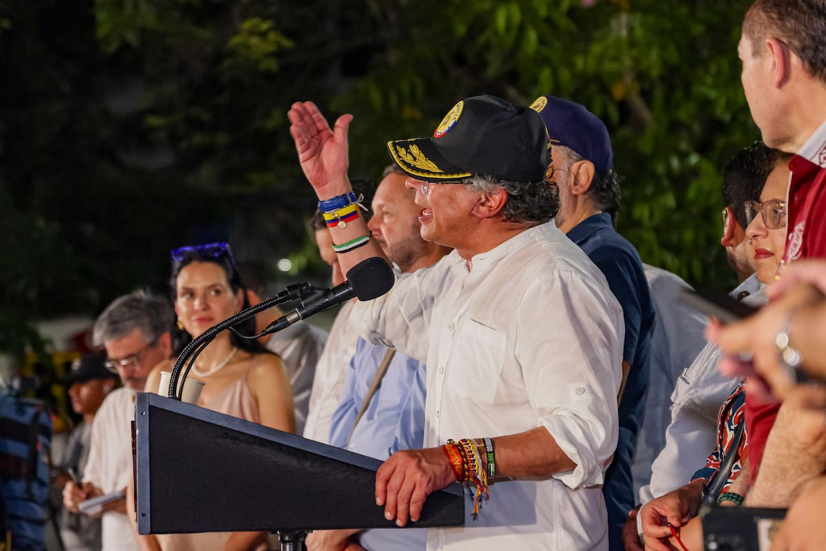 Petro convoca al pueblo a “levantarse” en discurso en Barranquilla