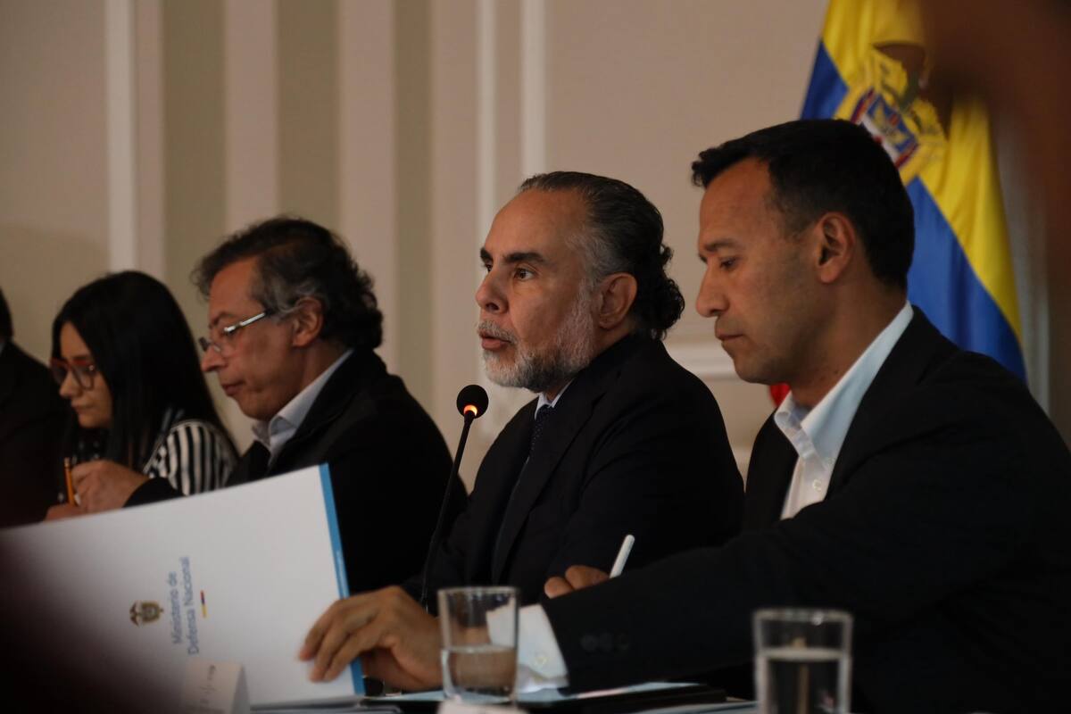 Petro instala comité de garantías electorales tras atentado a Miguel Uribe