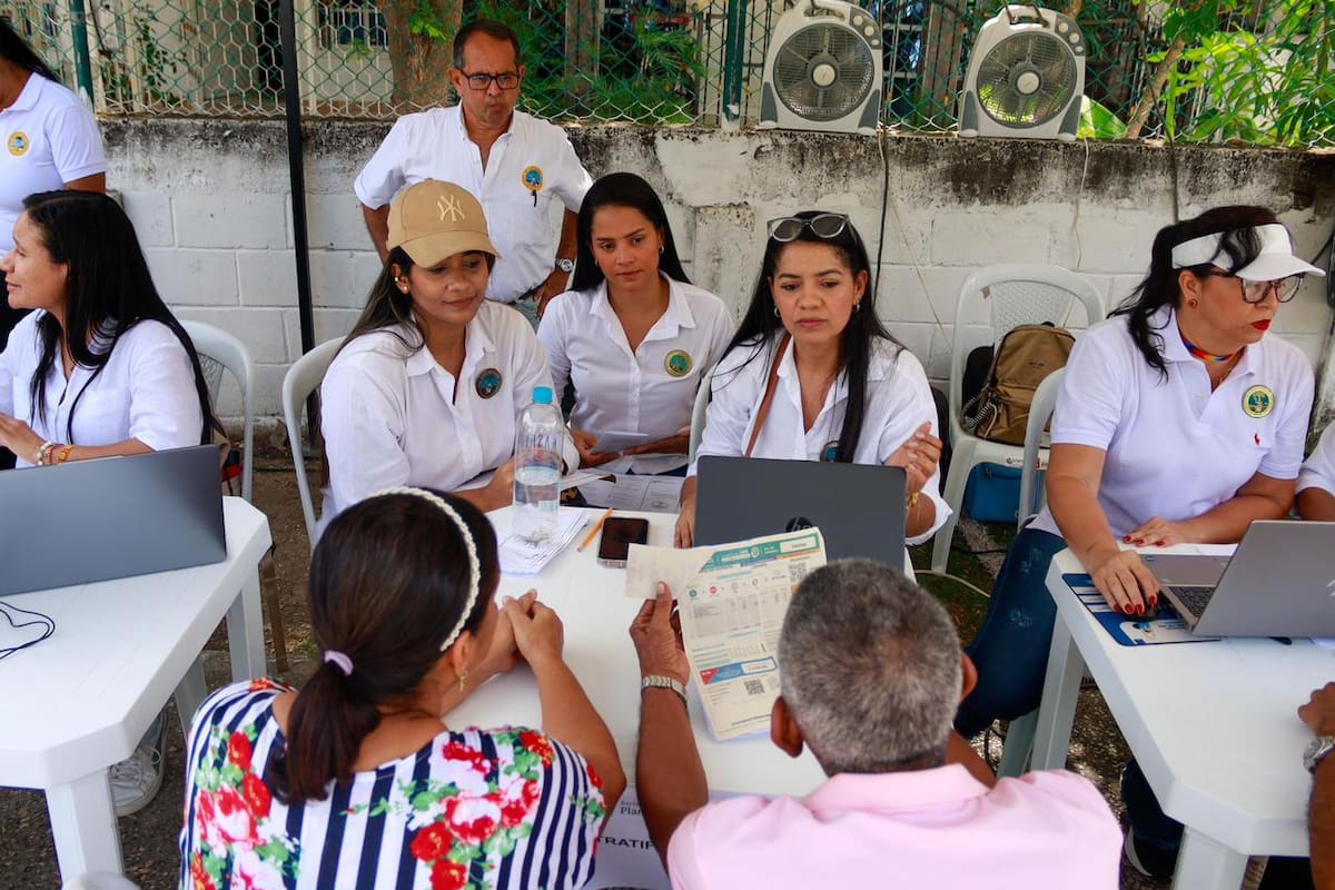 Distrito acerca servicios a Los Calamares con jornada de “Planeación en tu Barrio”