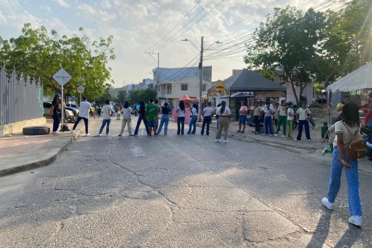 Segundo día de protestas en colegio de El Campestre: esto está pasando