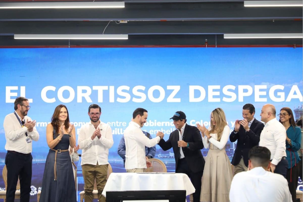 Char anuncia inversión por 40 mil millones de pesos al aeropuerto Ernesto Cortissoz