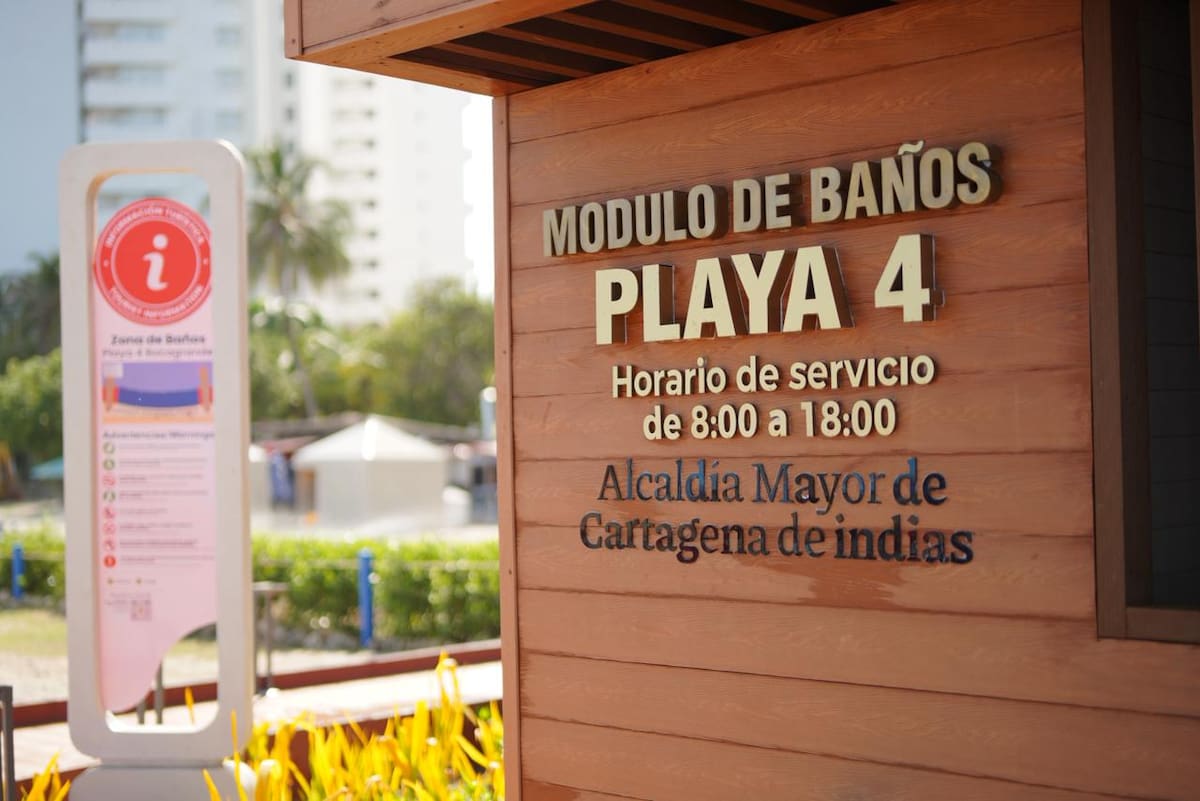 Dumek Turbay inaugura Playa 4, la nueva zona inclusiva de Bocagrande. // Foto: cortesía de la Alcaldía de Cartagena.