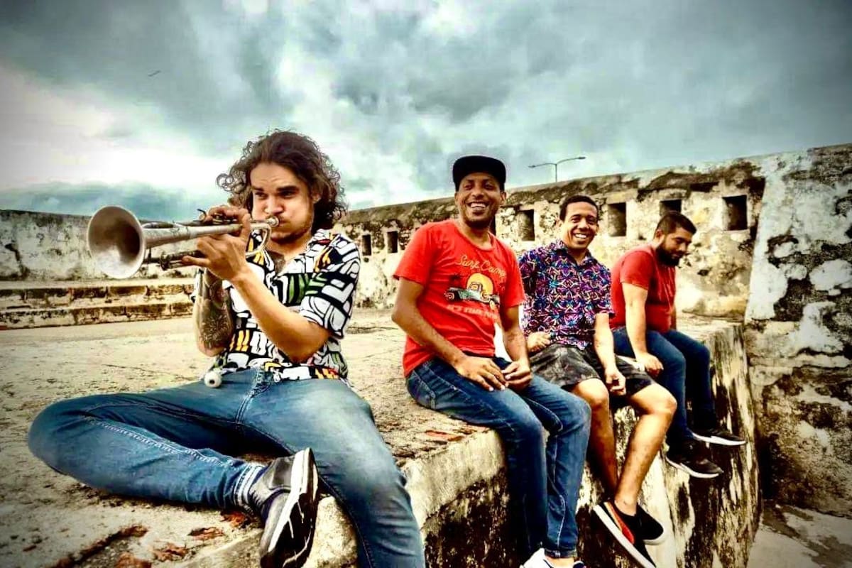 Los Macabritos presentan ‘Playa Blanca’, su nueva apuesta musical