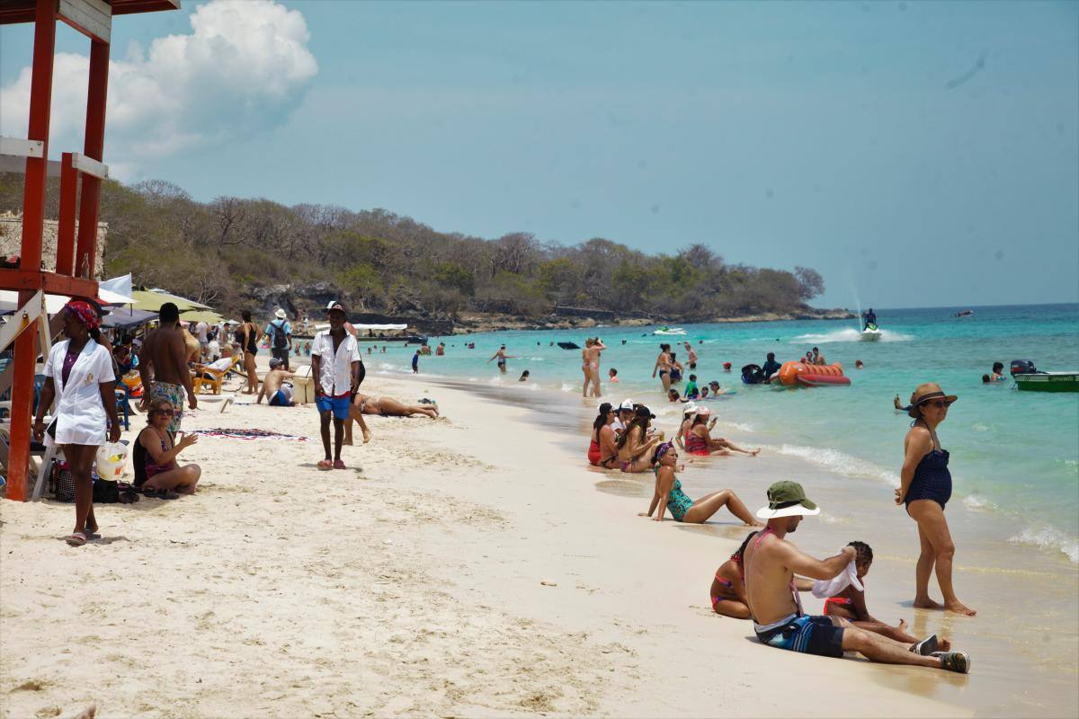 Juez ordena suspender decreto de cierres de Playa Blanca