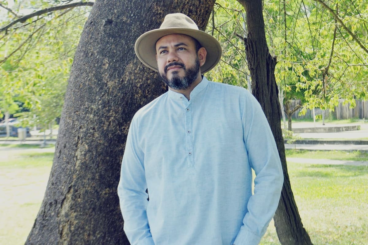 Juan Vicente Medina, poesía nacida del Caribe y de las historias del conflicto