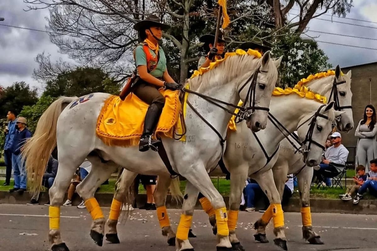 Héroes cotidianos: La Policía Nacional y el espíritu de independencia