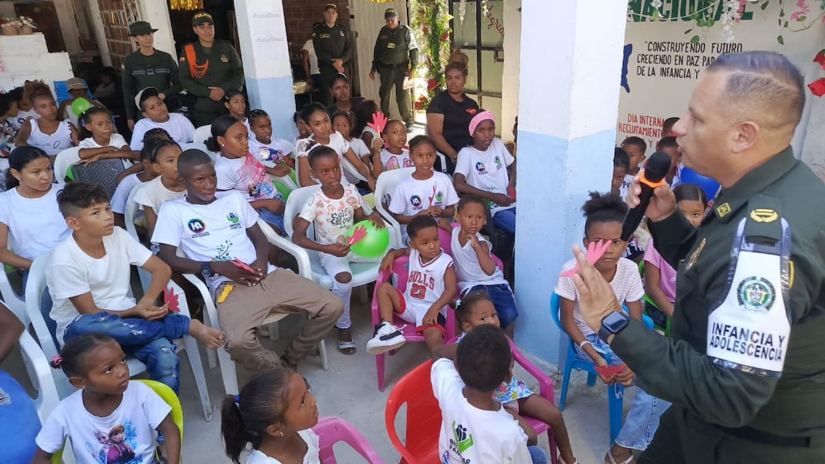Encuentro con niños en medio de la jornada. // Foto: cortesía