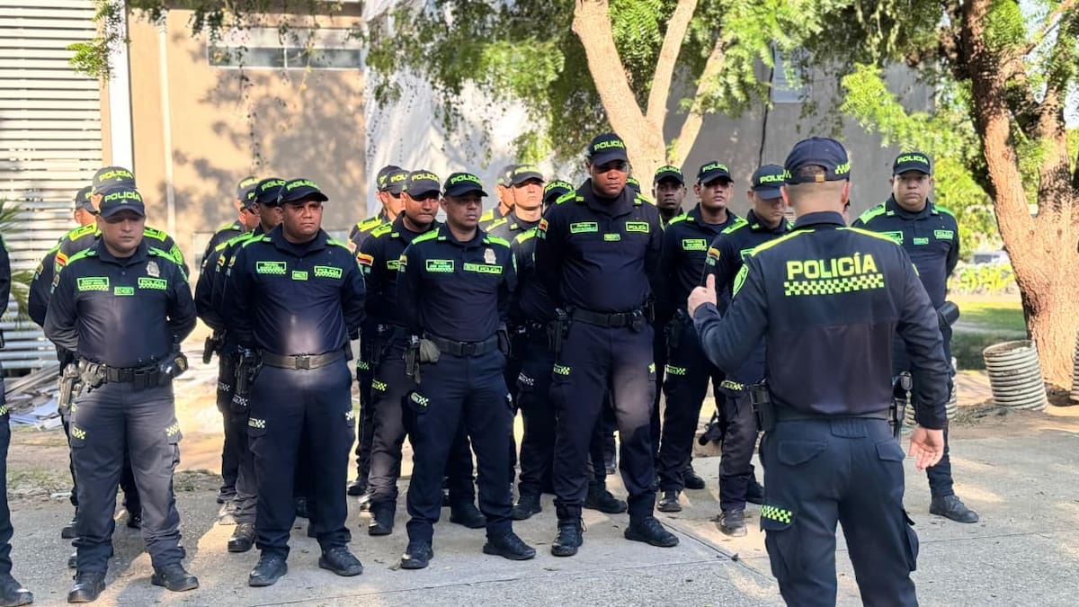 Policía despliega 25 uniformados contra las riñas durante el FestiJazz en Mompox.