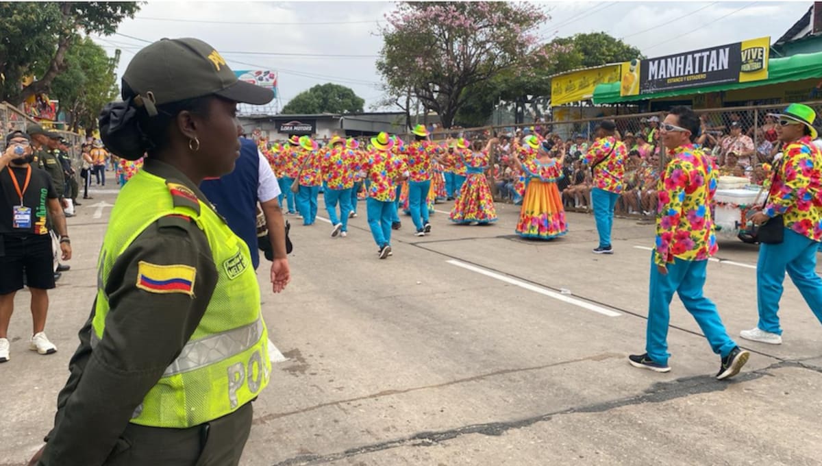 La Policía Nacional estuvo presentes antes, durante y después del desfile de la Noche de Guacherna del Carnaval de Barranquilla 2026..//Cortesía Policía Mebar.