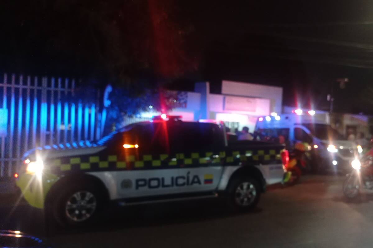 En atraco, balean a mujer de 51 años que estaba en la puerta de su casa, en La María