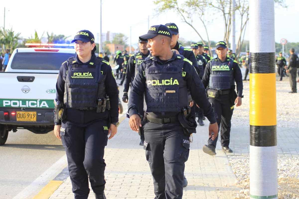 El objetivo de los "Planes Avispas" es llevar la presencia de la Fuerza Pública hasta los puntos donde se concentra el delito y aumentar la capacidad de reacción frente a quienes pretenden afectar la tranquilidad de los cartageneros. // Foto: Óscar Díaz.