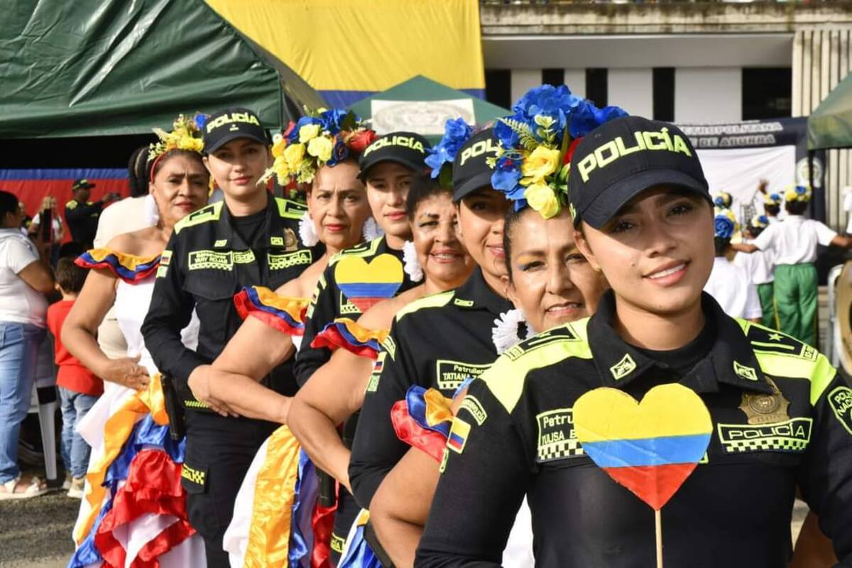 “Somos un solo país”: La Policía Nacional de Colombia encarna amor patrio