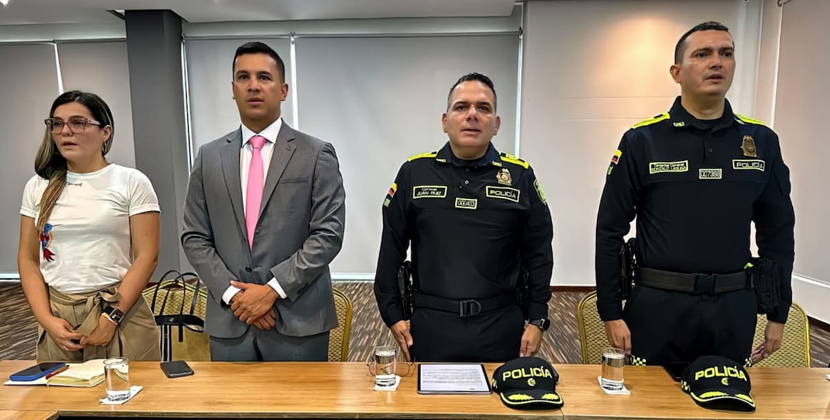 Policías de Cartagena reciben capacitación para combatir la trata de personas y el tráfico de migrantes. // Foto: Policía de Cartagena