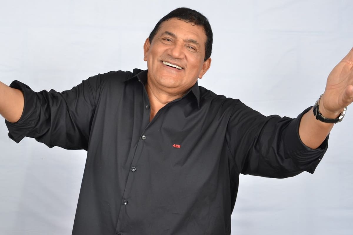 Poncho Zuleta confunde a Jessi Uribe en homenaje a Yeison Jiménez
