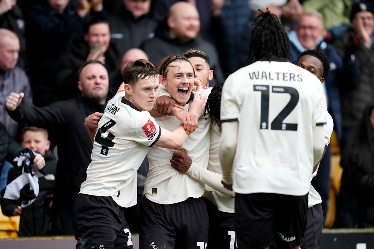 Port Vale, último en la tercera división, eliminó a club de la Premier en FA Cup