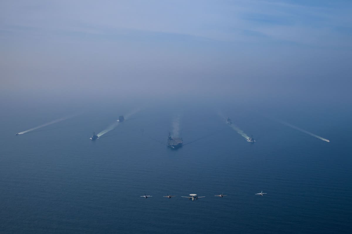 EE.UU. afirma haber destruido la flota de submarinos de Irán y sus puertos militares