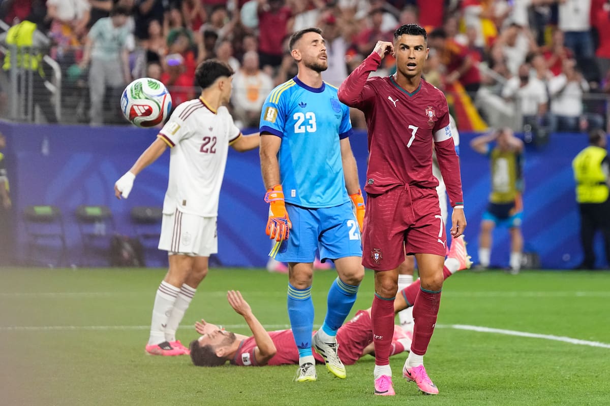 El portugués Cristiano Ronaldo (7) no tuvo uno de sus mejores partidos contra España en el Mundial. //Foto, AP: Ashley Landis