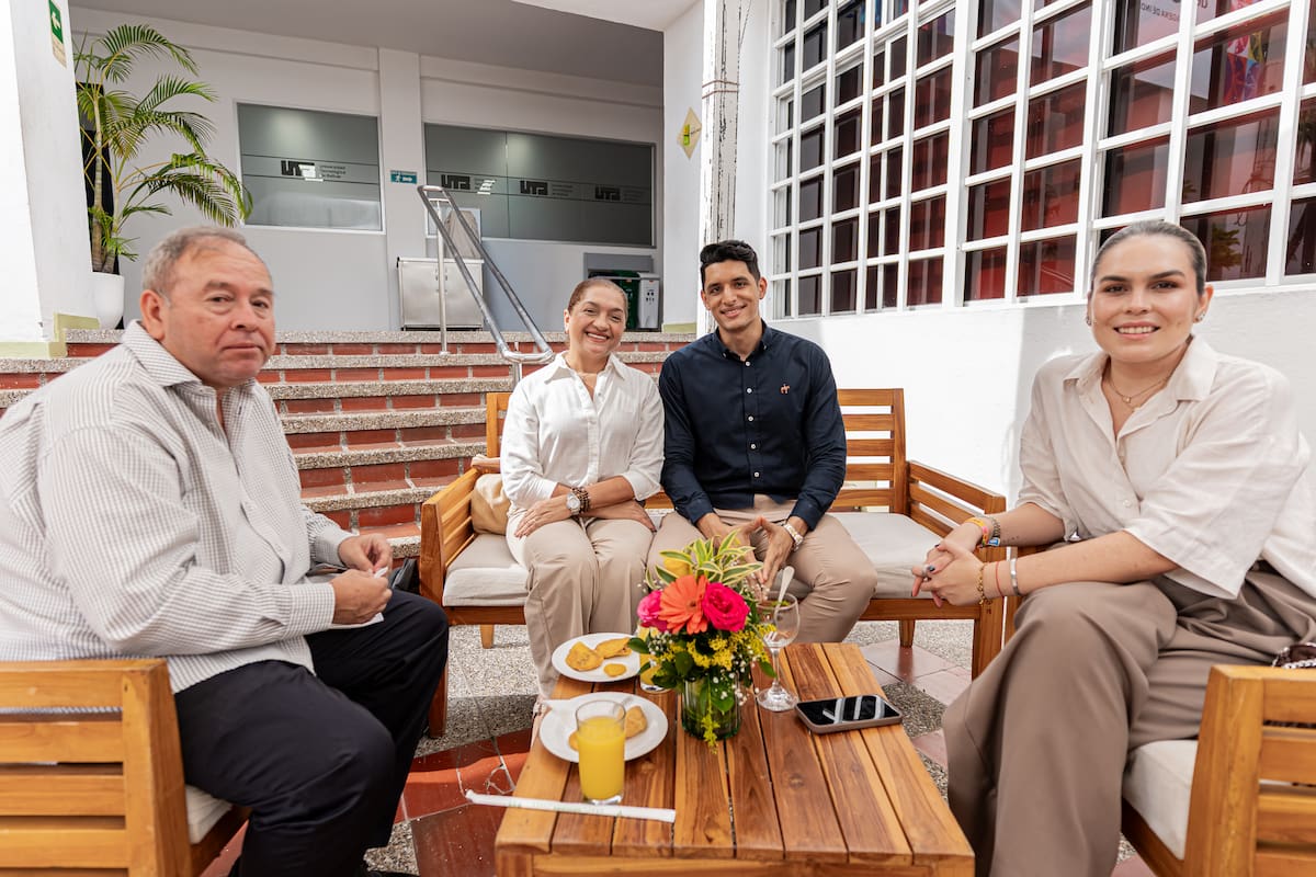 Henry Goyeneche, Nata Dajud, Raúl Zuleta y Laura Rojas.
