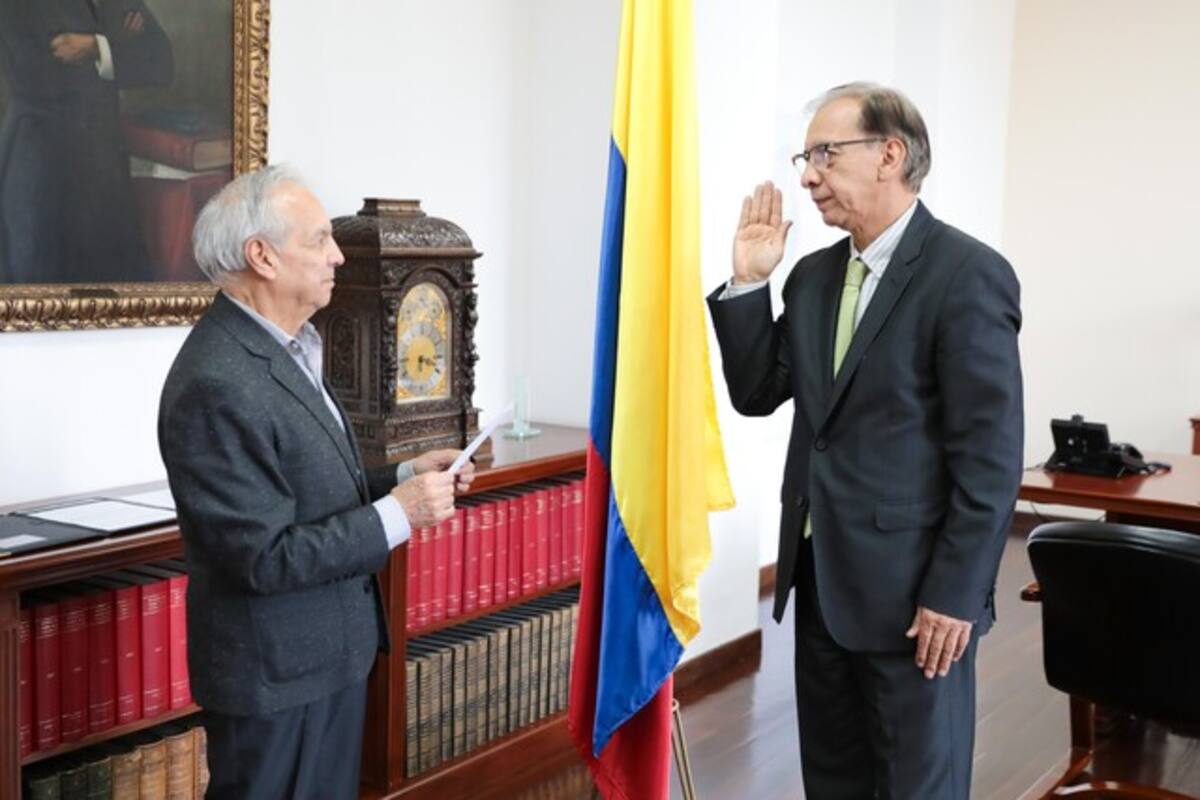 Se posesionó el reemplazo de "Mr. Taxes" como director de la DIAN